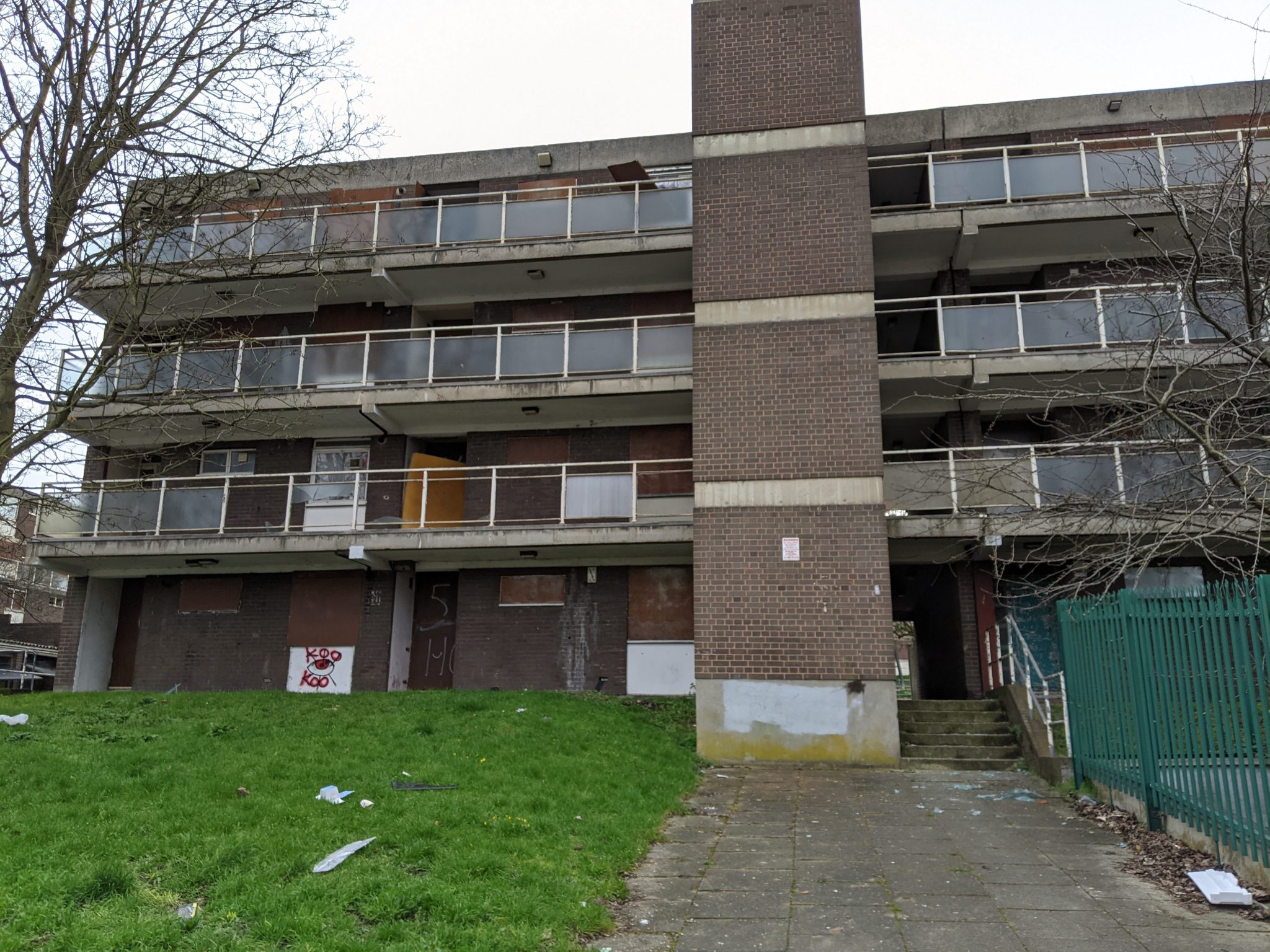 Rebuilt Woolwich estate now beginning to show - Murky Depths