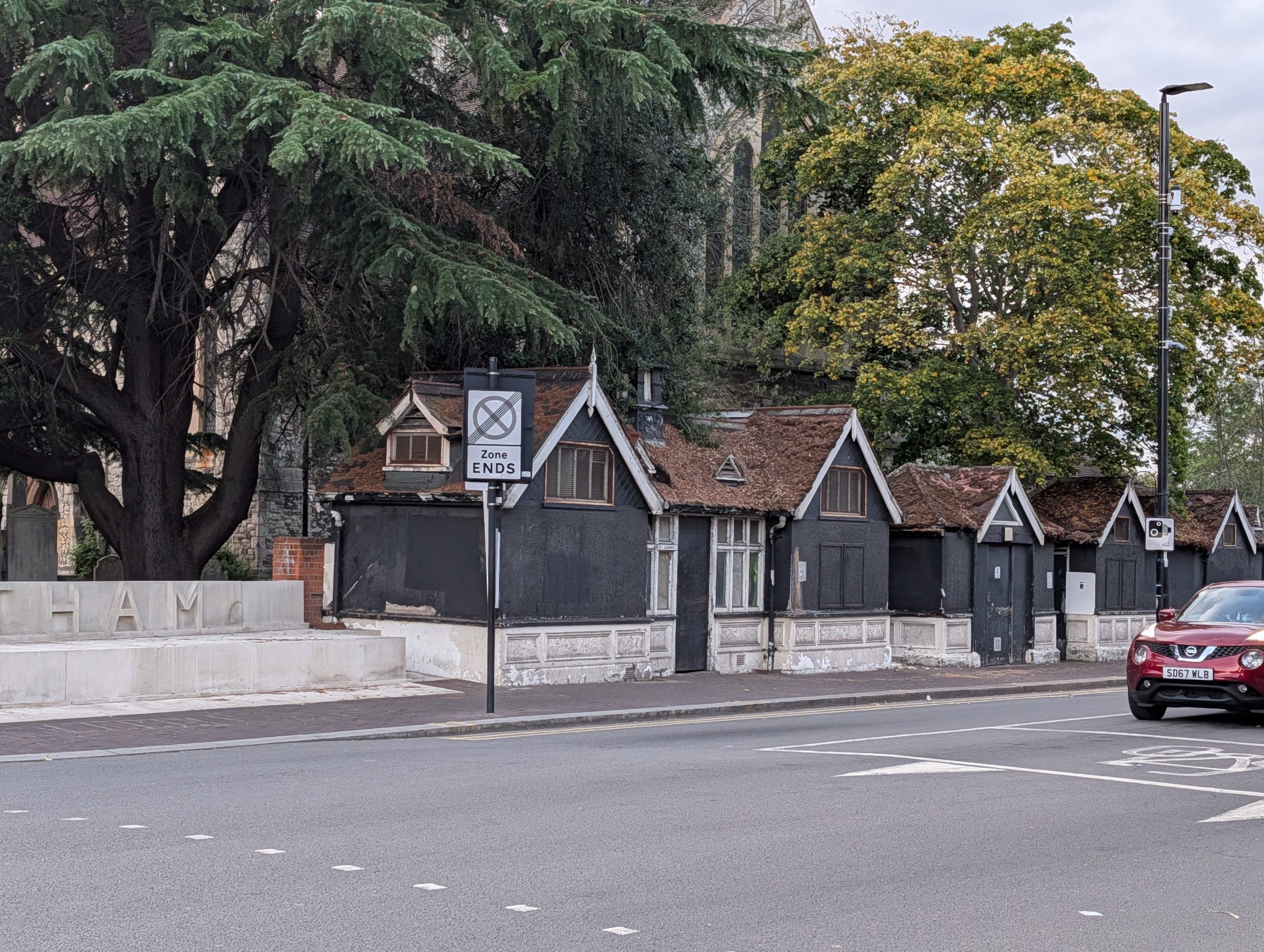 Eltham tram shelters sold at auction today - Murky Depths